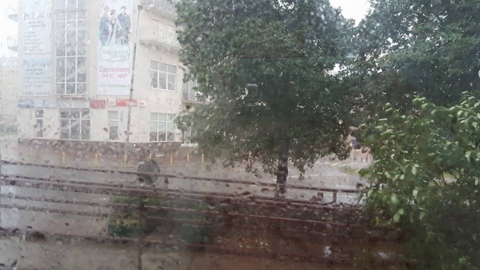 5/19 Z dużej chmury mała burza