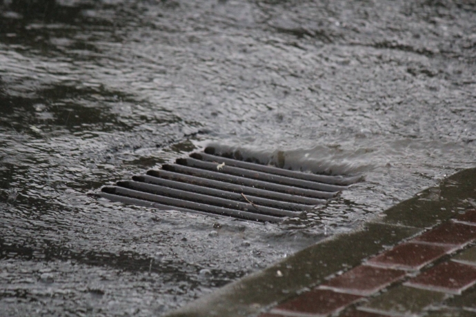 11/19 Z dużej chmury mała burza