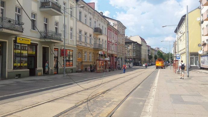 4/9 Zerwana trakcja na Chrobrego