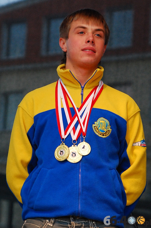 12/40 Powitanie Tomasza Golloba - Indywidualnego Mistrza Świata 2010