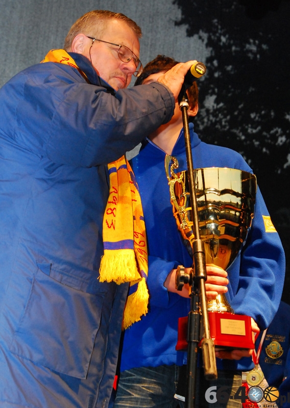 21/40 Powitanie Tomasza Golloba - Indywidualnego Mistrza Świata 2010