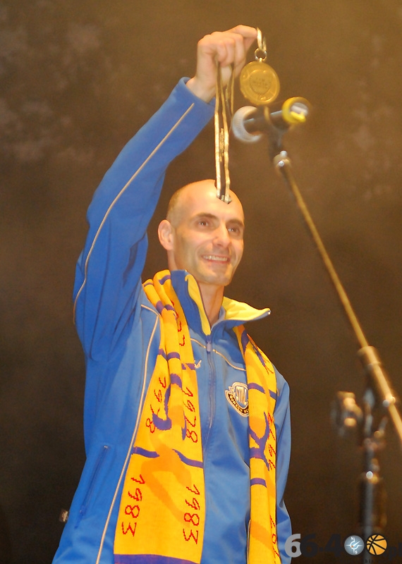 33/40 Powitanie Tomasza Golloba - Indywidualnego Mistrza Świata 2010