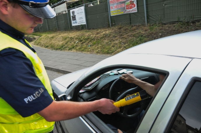 3/6 Taksówki na celowników policjantów