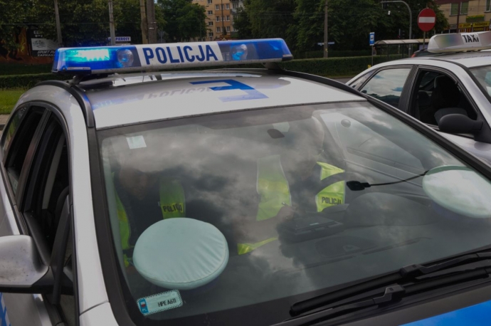 4/6 Taksówki na celowników policjantów
