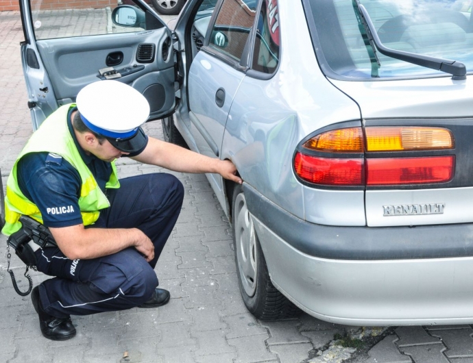 6/6 Taksówki na celowników policjantów