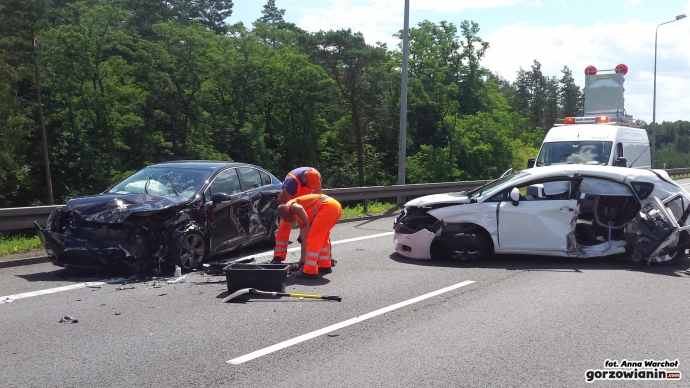 12/14 Poważny wypadek na S3