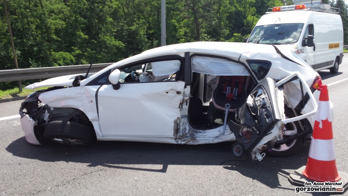 14/14 Poważny wypadek na S3