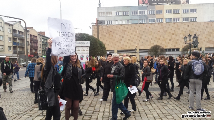 15/28 Czarny protest w Gorzowie