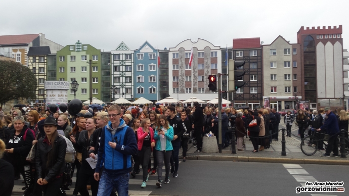 19/28 Czarny protest w Gorzowie