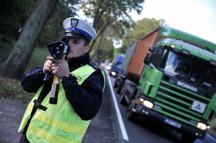 13/18 Wzmożone patrole policyjne na DK-22 