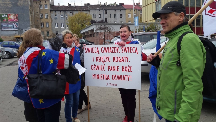 4/6 Pikieta nauczycieli 