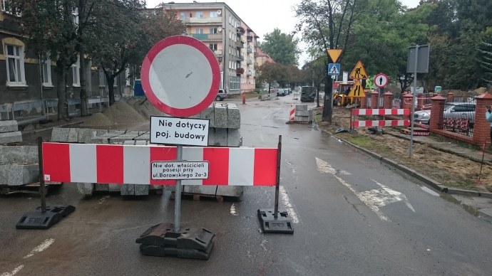 5/5 Rozkopana Dąbrowskiego i Borowskiego