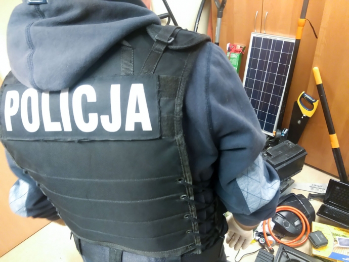 6/8 Mieszkał na działce i okradał sąsiadów