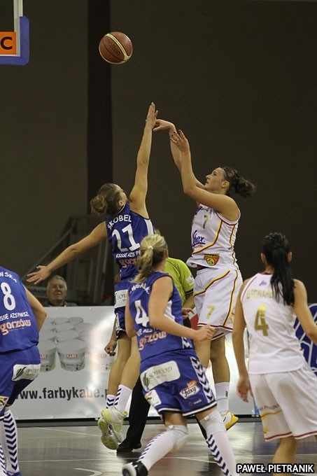 4/53 PTS Lider Pruszków - KSSSE AZS PWSZ Gorzów 72:71