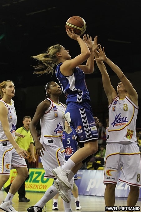 15/53 PTS Lider Pruszków - KSSSE AZS PWSZ Gorzów 72:71