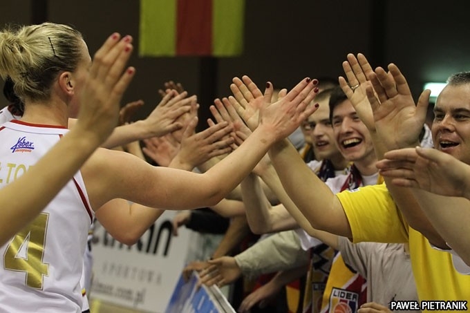 53/53 PTS Lider Pruszków - KSSSE AZS PWSZ Gorzów 72:71