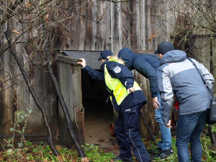 3/9 Policjanci szukają bezdomnych