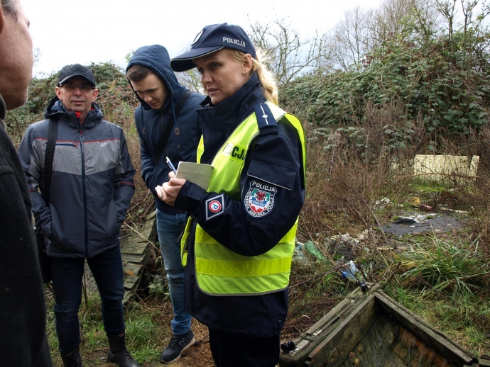 5/9 Policjanci szukają bezdomnych