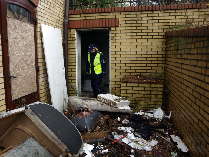 9/9 Policjanci szukają bezdomnych