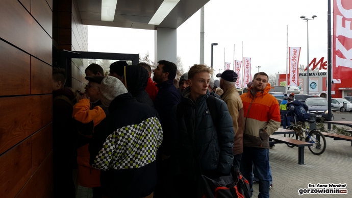 7/10 Otwarcie KFC przy Myśliborskiej