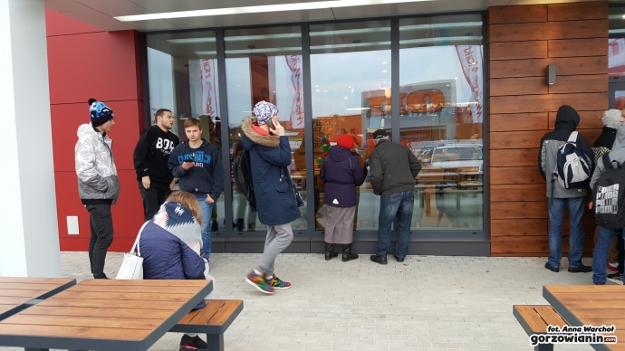 8/10 Otwarcie KFC przy Myśliborskiej