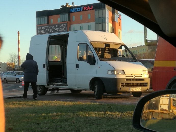 1/4 Wypadek na rondzie Niepodległości