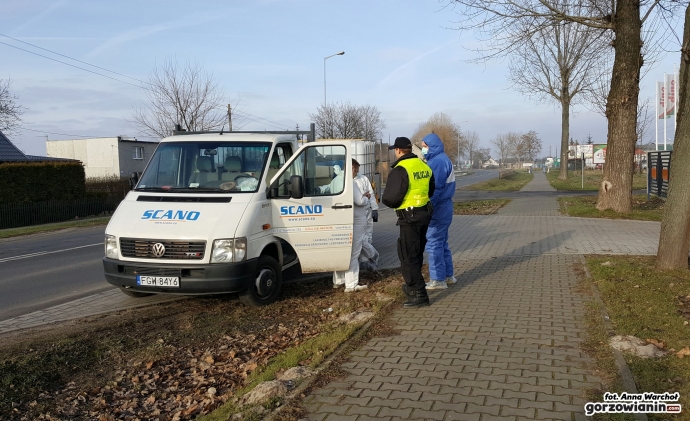 4/6 Strach padł na hodowców drobiu