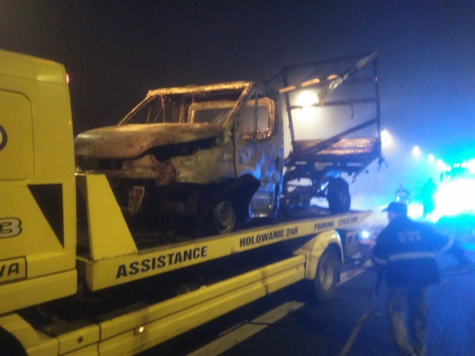 5/8 Spalony bus na ekspresówce