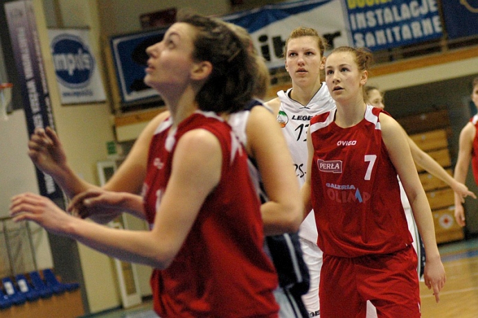 17/17 AZS II PWSZ Gorzów - AZS UMCS Lublin 62:65