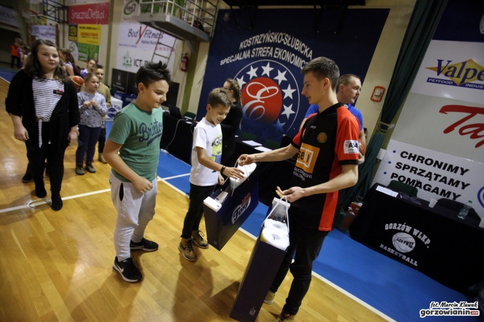 15/34 AZS AJP Gorzów - Pszczółka AZS UMSC Lublin 68:54