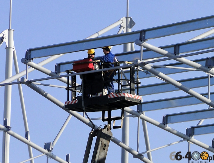 11/38 Przebudowa stadionu na dzień 21.02.2011r.