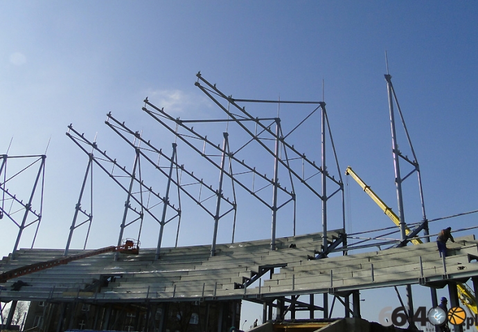 33/38 Przebudowa stadionu na dzień 21.02.2011r.