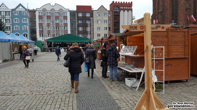 4/8 Jarmark Świąteczny na Starym Rynku