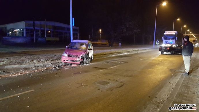 5/7 Wypadek z udziałem mercedesa i BMW