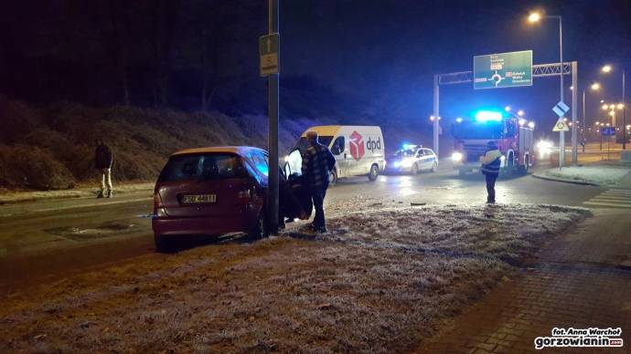 6/7 Wypadek z udziałem mercedesa i BMW