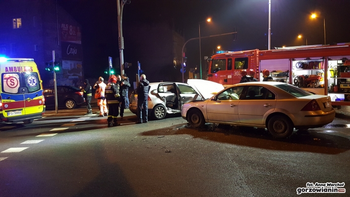 6/7 Zderzenie volkswagena i forda