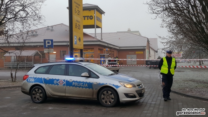 4/10 Bankomat wyleciał w powietrze