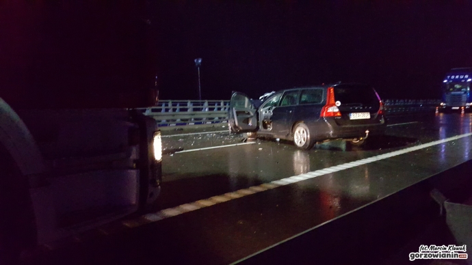 8/12 Zderzenie czterech aut na obwodnicy