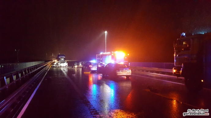 11/12 Zderzenie czterech aut na obwodnicy