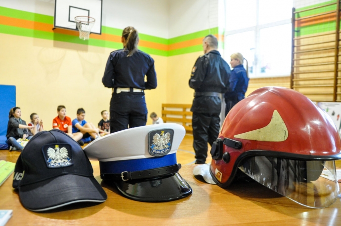 4/15 Jak ferie, to tylko bezpieczne