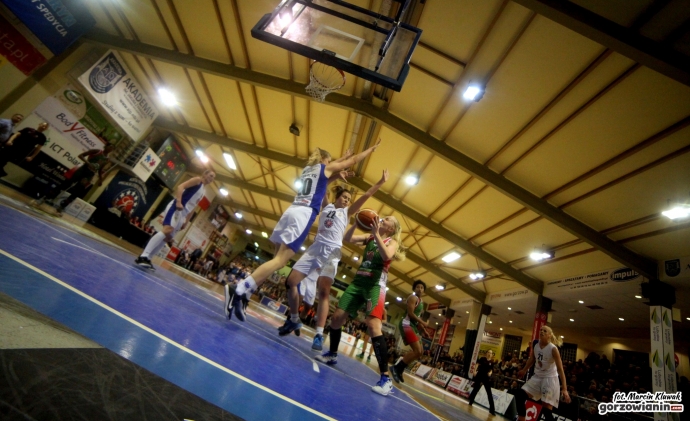 21/36 InvestInTheWest AZS AJP – JAS-FBG Zagłębie 86:63