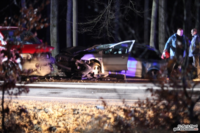 6/8 Czołówka busa i osobówki