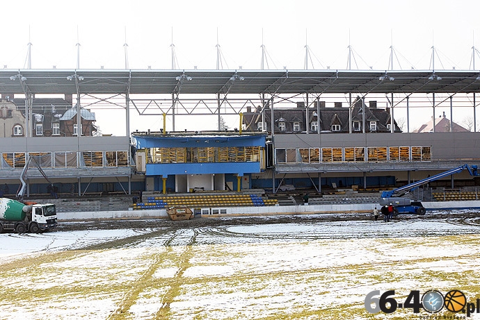 4/21 Przebudowa stadionu żużlowego - 28.02.2011r. oraz konferencja o nazwie dla stadionu.
