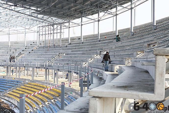 13/21 Przebudowa stadionu żużlowego - 28.02.2011r. oraz konferencja o nazwie dla stadionu.