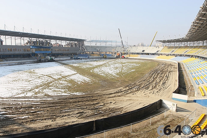 16/21 Przebudowa stadionu żużlowego - 28.02.2011r. oraz konferencja o nazwie dla stadionu.