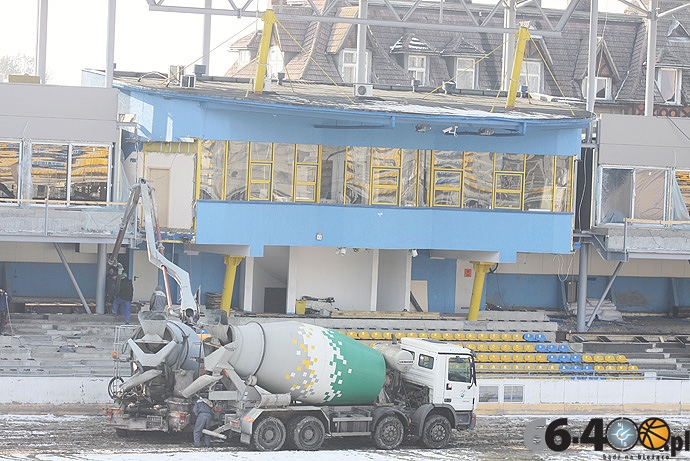 17/21 Przebudowa stadionu żużlowego - 28.02.2011r. oraz konferencja o nazwie dla stadionu.