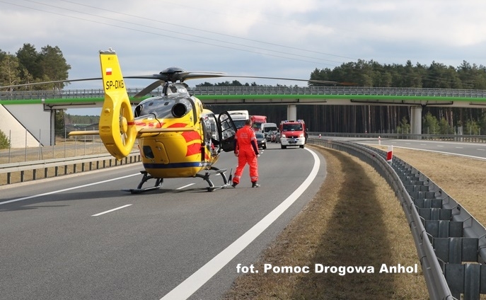 2/8 Bus wjechał w osobówkę na S3