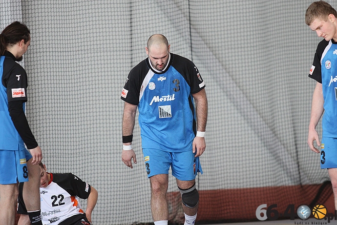 30/42 Mecz pokazowy GSPR w nowo otwartej hali sportowej w Deszcznie