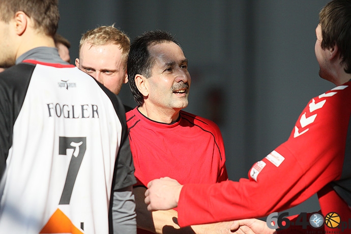 35/42 Mecz pokazowy GSPR w nowo otwartej hali sportowej w Deszcznie