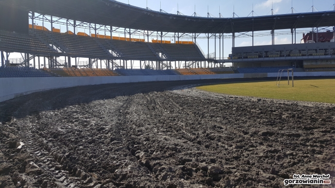 4/7 Prace na torze żużlowym